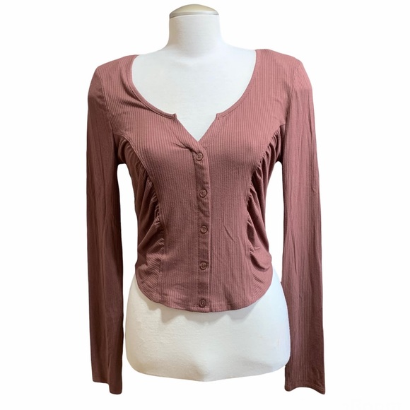 Almost Famous Brown Long Sleeves Top Size XL - Picture 2 of 8